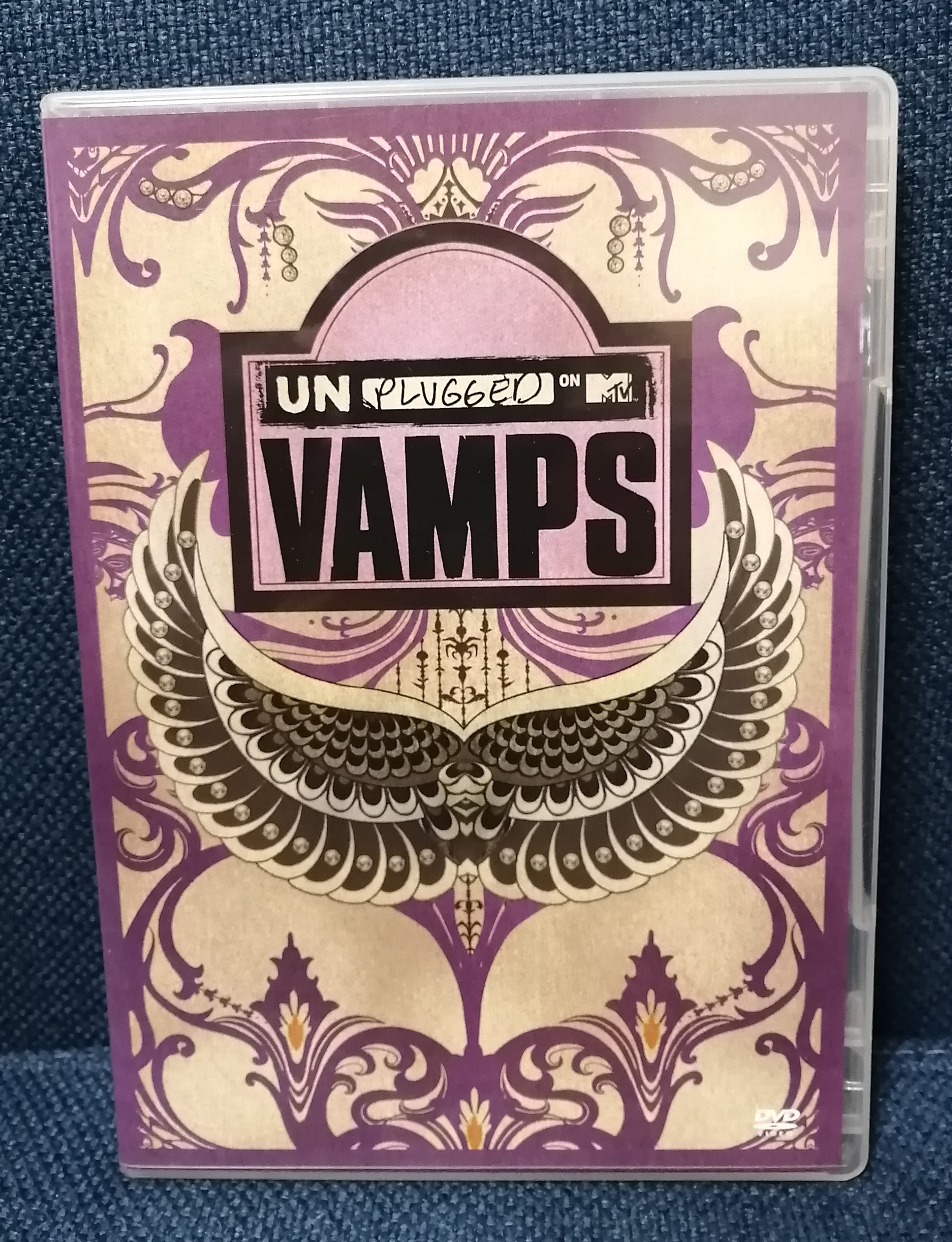 Ongaku　–　VAMPS　Entertainment　Live　DVD　MTV　Japan　VAMPS　Express　(Hyde)　Unplugged: