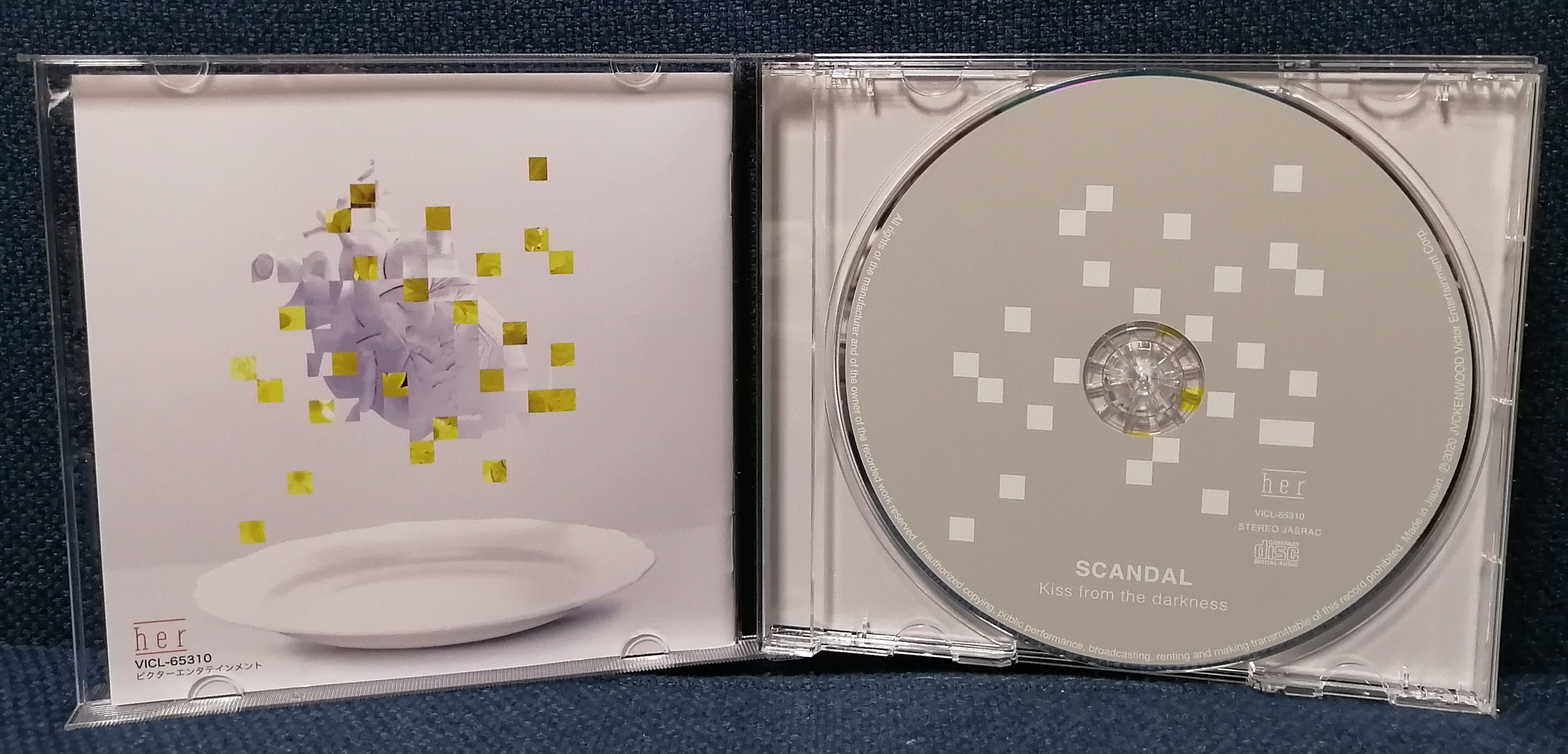 SCANDAL Kiss from the Darkness Complete Limited Edition CD Disc
