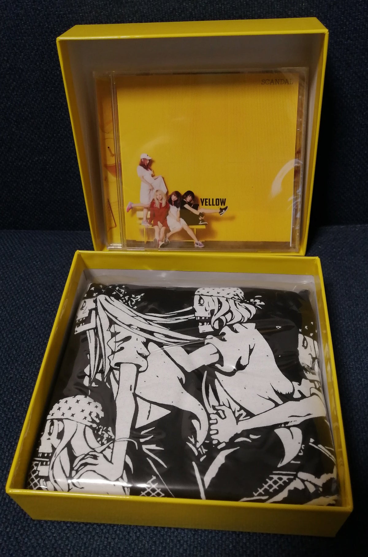 SCANDAL Yellow Complete Limited Edition CD + T-shirt